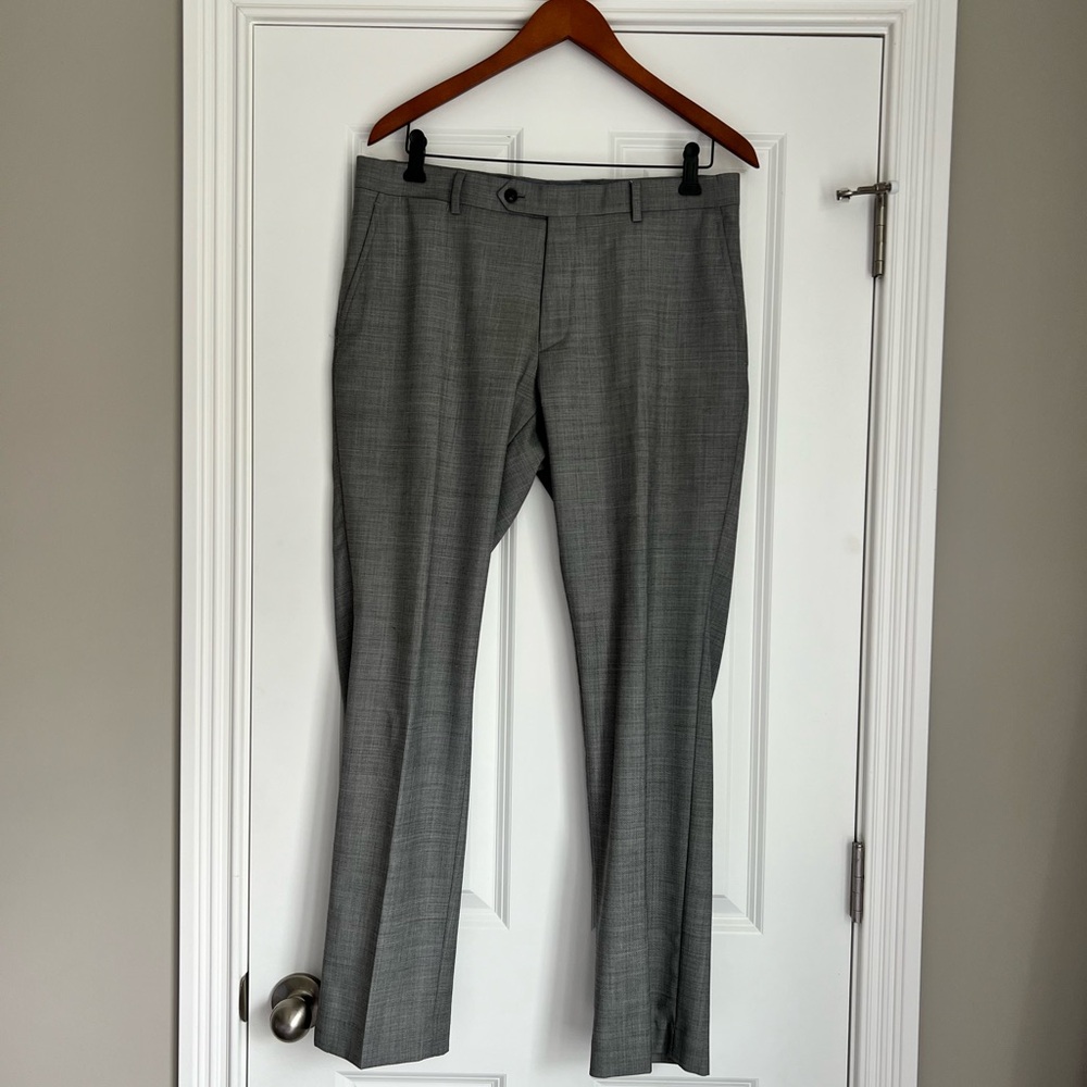 Tommy Hilfiger Men's Modern-Fit Wool TH-Flex Suit Pants, Gray, 33 X 30